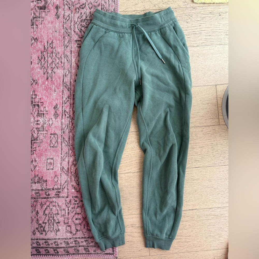 Green Jogger lululemon Sweatpants